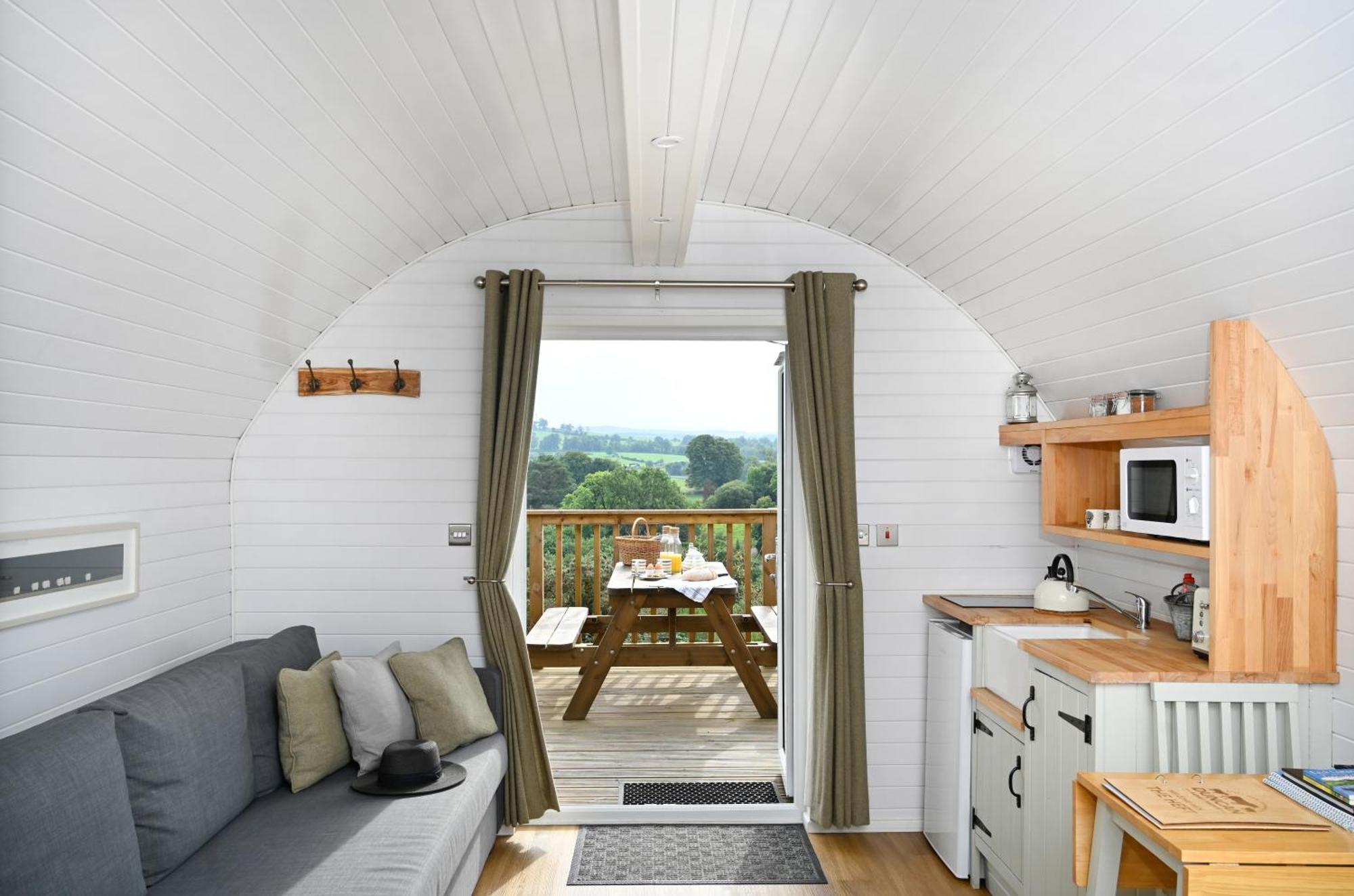 Luxury Glamping Pods - The Heft & The Hirsel Appartement Glasgow Buitenkant foto